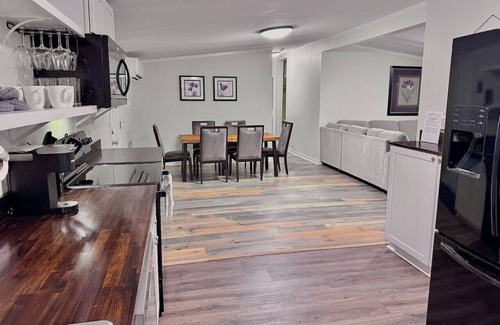 Beaufort House | Family-friendly home. Pets Yes!