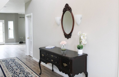 Yosemite Lakes House | Family friendly home with lots of outdoor space, jacuzzi, bbq grill.