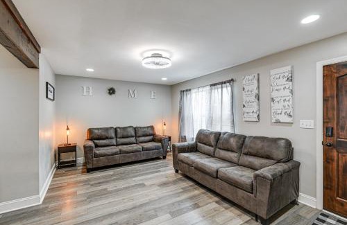 Springfield House | Family-Friendly Home with Yard 27 Mi to Nashville!