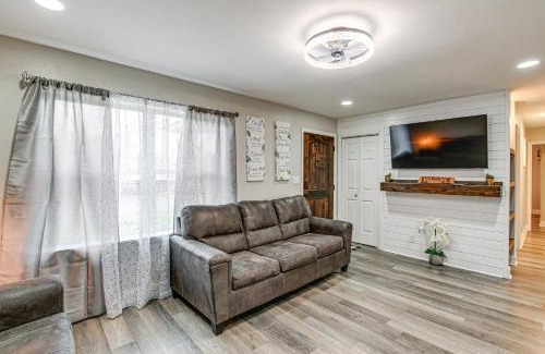 Springfield House | Family-Friendly Home with Yard 27 Mi to Nashville!