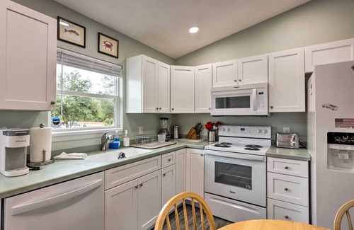 Steinhatchee Cottage | Family-friendly Home, Walk to Steinhatchee River!