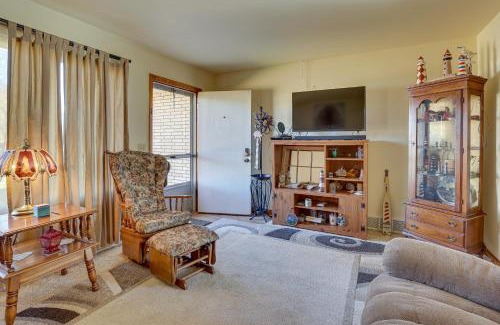New Franklin House | Family-Friendly Home with Fire Pit about 10 Mi to Akron!
