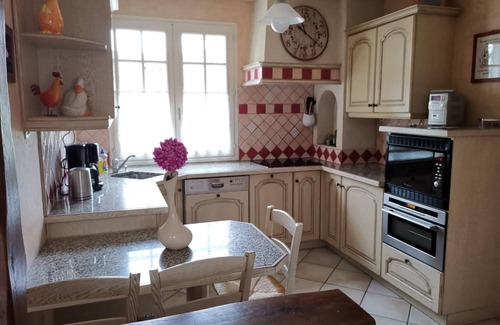 Oisly Cottage | Family-Friendly Home with Garden, Near Loire Castles and Vineyards