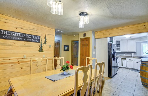 South Fork Cabin | Family-Friendly House: Fish, Hike, Bike & More!