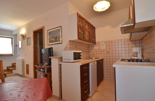 Draguc House | Family-friendly house in Draguć, Istria, with gorgeous garden and stunning view