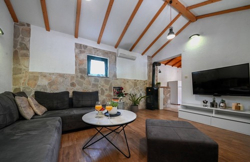 Vrgorac House | Family friendly house with a swimming pool Duge Njive, Zagora (K-22311)