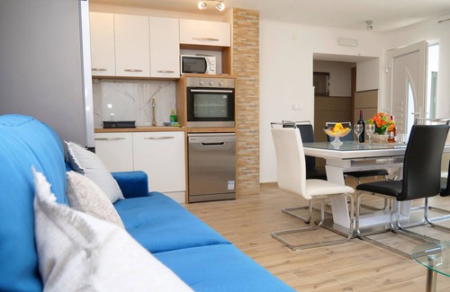 Marina House | Family friendly house with a swimming pool Vinovac, Zagora (K-22041)
