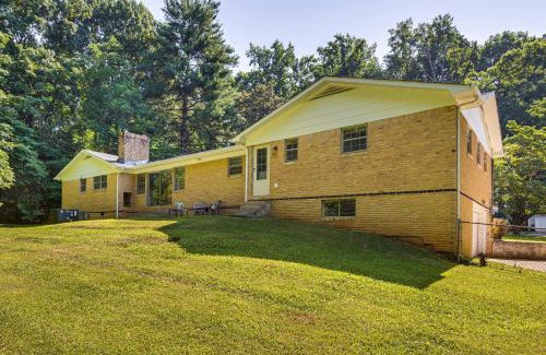 Huntsville House | Family-Friendly Huntsville Home with Spacious Yard