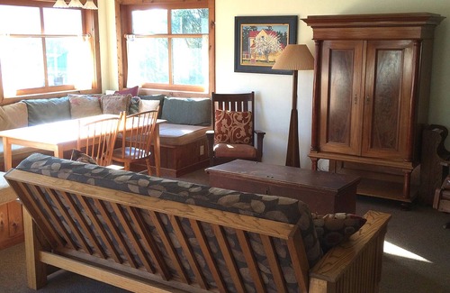 Friday Harbor Apartment | Family Friendly In Town Accommodations