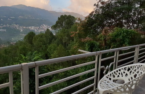 Kumarhatti Apartment | Family-friendly Independent Studio Unit in Solan, Himachal Pradesh, India