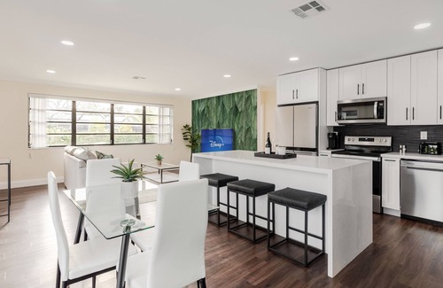 Ludlam House | Family Friendly Kendall Retreat w/Pool