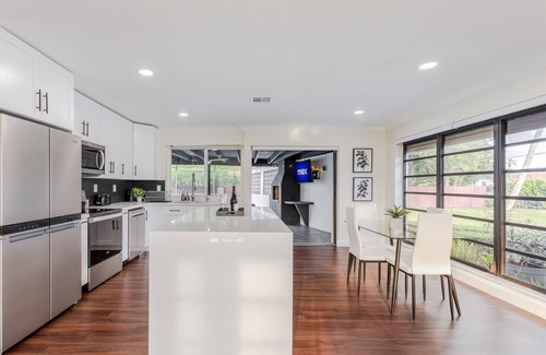 Ludlam House | Family Friendly Kendall Retreat w/Pool