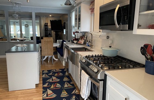 Three Rivers Cottage | Family Friendly Lake Vacation