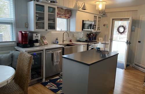 Three Rivers Cottage | Family Friendly Lake Vacation