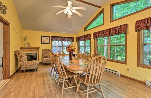 Lake Ariel House | Family-Friendly Lake Ariel Retreat with Pool Access!