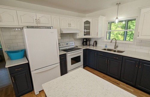 Thamesville House | Family-Friendly Lake Erie Rondeau Retreat