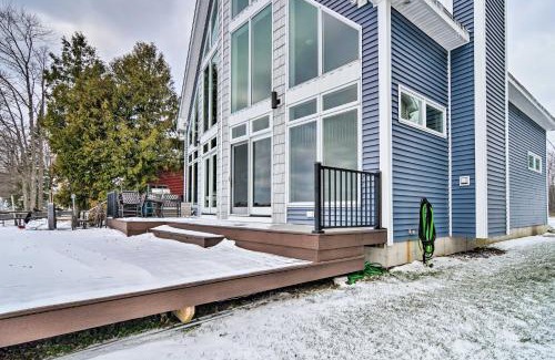 Cadillac House | Family-Friendly Lake Mitchell Oasis Hike and Ski!