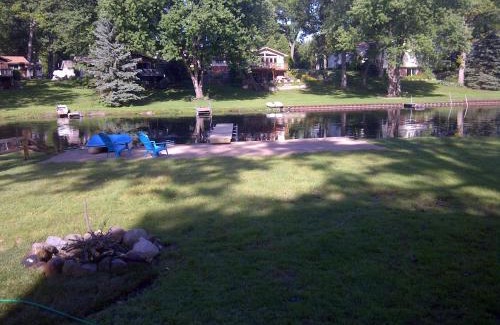 Oxbow House | Family Friendly Lakefront Oasis! Huge Deck-Pets Welcome