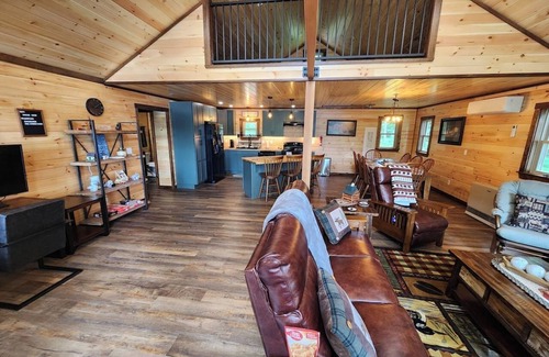 Millinocket Cabin | Family Friendly Lakefront Cottage, Ambajejus Lake