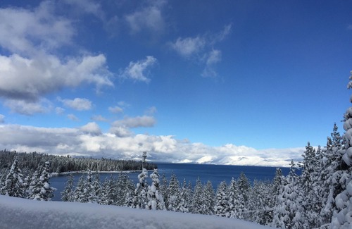 Meeks Bay House | Family-Friendly Lakehouse - Stunning Views - Walking Distance to Meeks Bay Beach