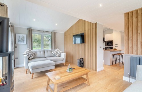 Aubourn Ski Chalet | Family friendly lodge.