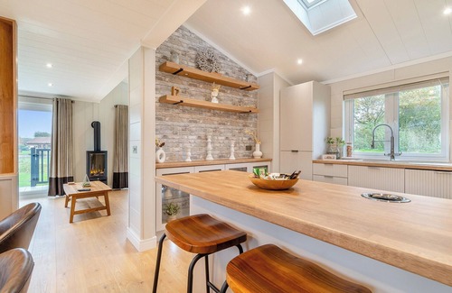 Aubourn Ski Chalet | Family friendly lodge.