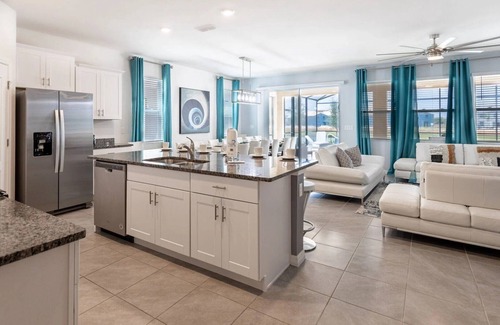 Sunridge Woods House | Family-Friendly Luxury Villa | Sleeps 18 | Private Pool, Game Room & More!
