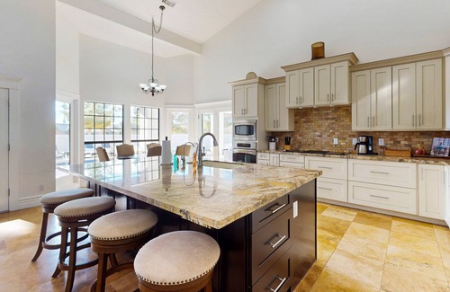 Estate Grove Valencia Est House | Family-friendly luxury home in Estate Groves with private pool & cabana + WiFi
