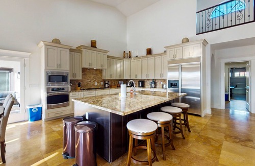 Estate Grove Valencia Est House | Family-friendly luxury home in Estate Groves with private pool & cabana + WiFi