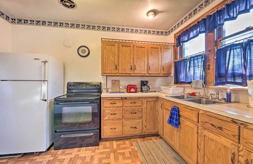 Marlinton House | Family-Friendly Marlinton Home: Walk Downtown!