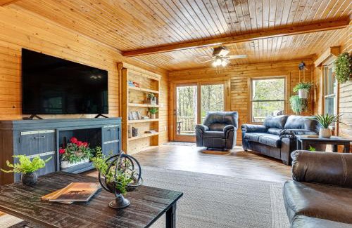 New Lisbon House | Family-Friendly Milton Home on 14 Acres with Hot Tub