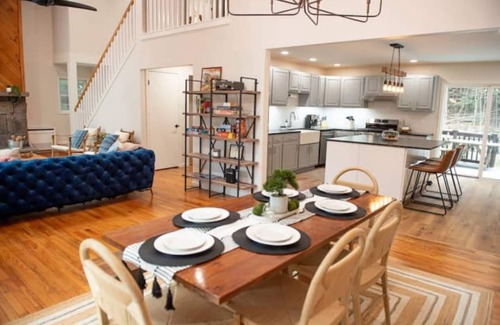 Highmount House | Family Friendly Mountain Retreat: Grill, Cabana, Hot Tub, Play set, Fire pitn
