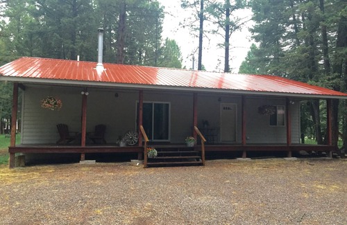 Lincoln House | Family- Friendly Mountain Getaway In Lincoln, Montana