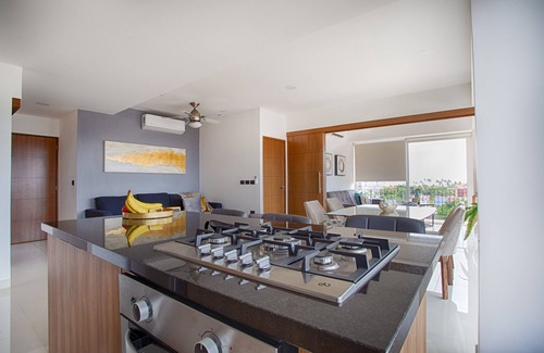 North Hotel Zone Condo | Family-Friendly 1BR + Flex | Pool, Gym, Parking