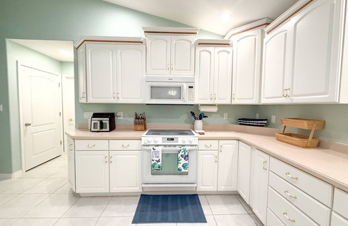 Navarre House | Family-Friendly Navarre Retreat w/Private Pool & Near the Beach