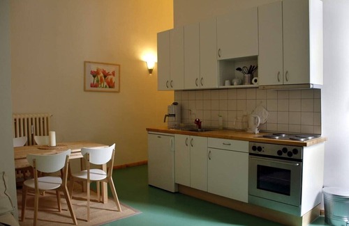 Wilmersdorf Apartment | Family-friendly old Berlin apartment downtown