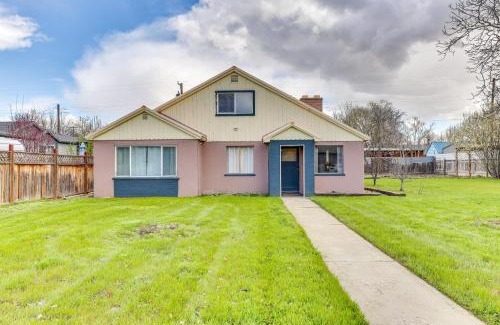 Ontario House | Family-Friendly Ontario Home in Central Location!