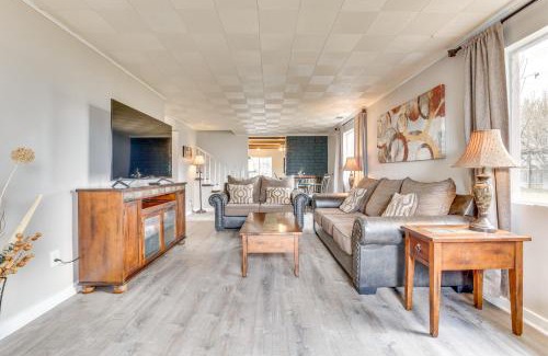 Ontario House | Family-Friendly Ontario Home in Central Location!
