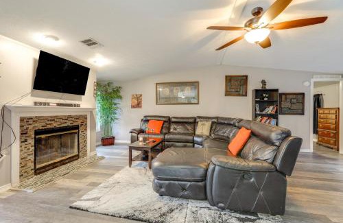 Palm City House | Family-Friendly Palm City Home 14 Mi to Beach!