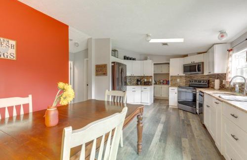Palm City House | Family-Friendly Palm City Home 14 Mi to Beach!