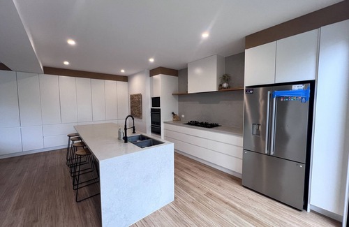 Mona Vale House | Family friendly PARADISE