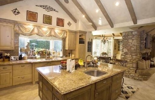 Del Monte Forest House | Family Friendly Pebble Beach Estate