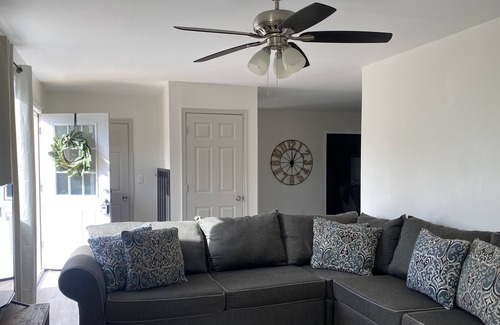 Lebanon House | Family Friendly, Pet friendly and 11 miles to Hershey Park and more!