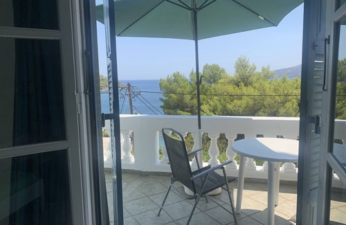 Poros House | Family friendly, Pet friendly,Sea view,Big Garden