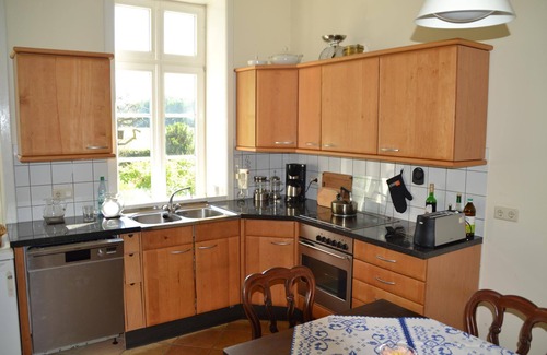 Badbergen House | family friendly, pets allowed, spacious garden, solid wood furniture