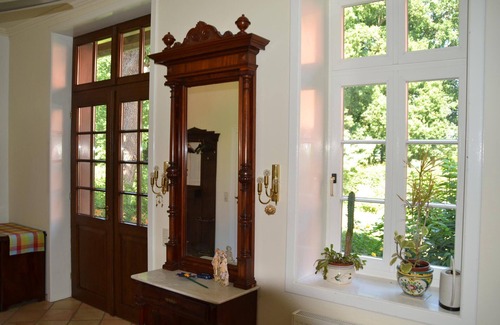 Badbergen House | family friendly, pets allowed, spacious garden, solid wood furniture