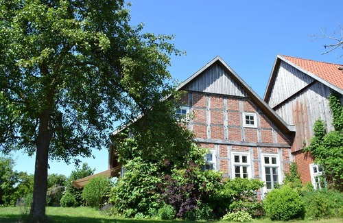 Badbergen House | family friendly, pets allowed, spacious garden, solid wood furniture