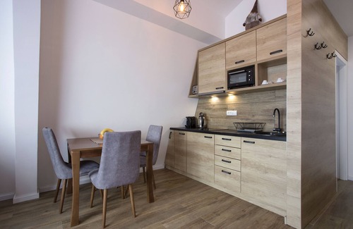 Lisina Apartment | Family Friendly Pool Balkon SPA & Wellness, Parking