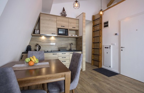 Lisina Apartment | Family Friendly Pool Balkon SPA & Wellness, Parking