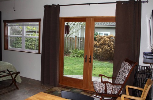Sellwood-Moreland House | Family-friendly, quiet, clean, feels like home! Beautiful garden!